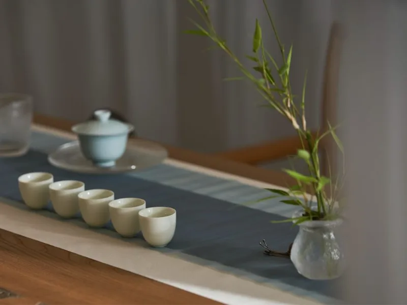 Contentum Table — 4