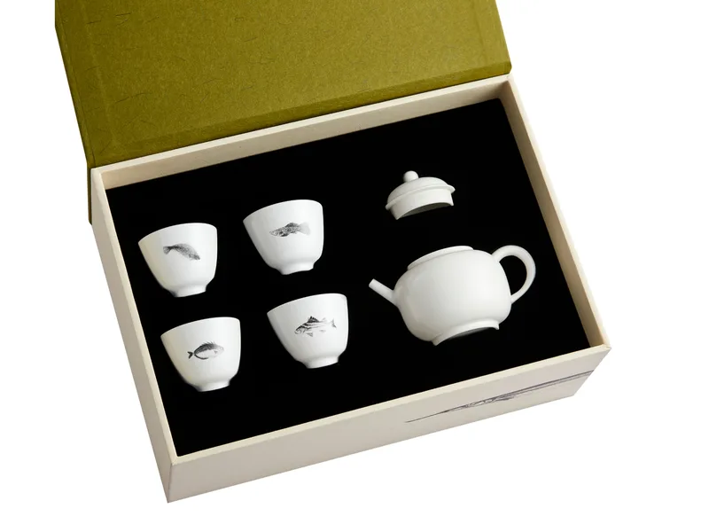 Four Classic Jingdezhen Porcelain Cups and Teapot Set — 1