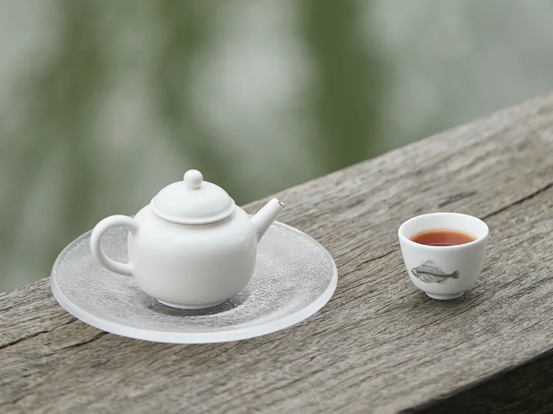 Four Classic Jingdezhen Porcelain Cups and Teapot Set — 4