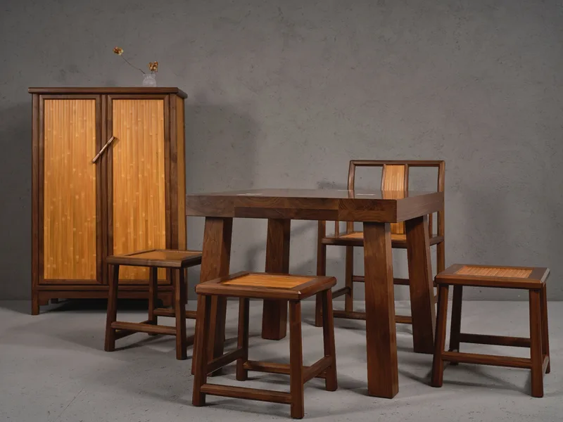 Gratia Cabinet — 2
